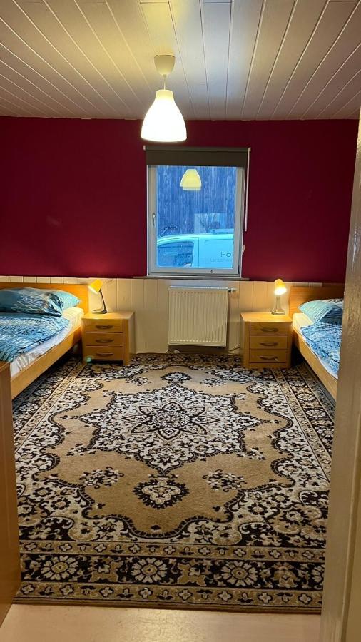 Monteure, Ganzes Haus, Schwarzheide, Haus 1 Appartement Buitenkant foto