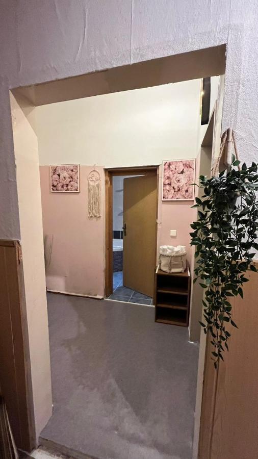 Monteure, Ganzes Haus, Schwarzheide, Haus 1 Appartement Buitenkant foto