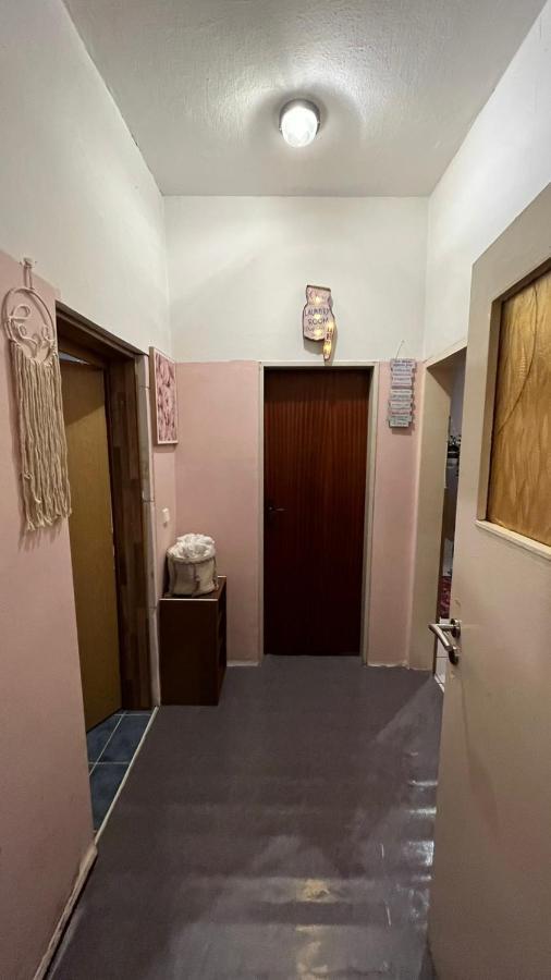 Monteure, Ganzes Haus, Schwarzheide, Haus 1 Appartement Buitenkant foto