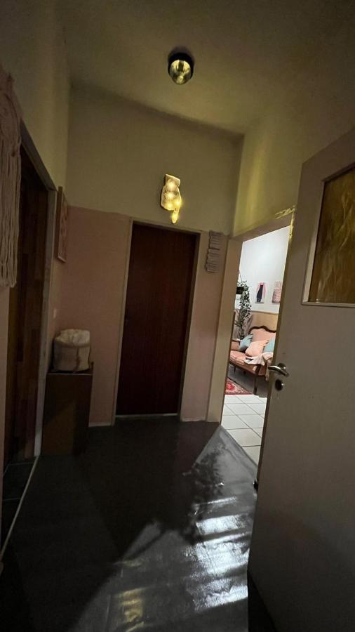 Monteure, Ganzes Haus, Schwarzheide, Haus 1 Appartement Buitenkant foto